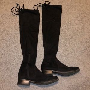 High thigh boots black